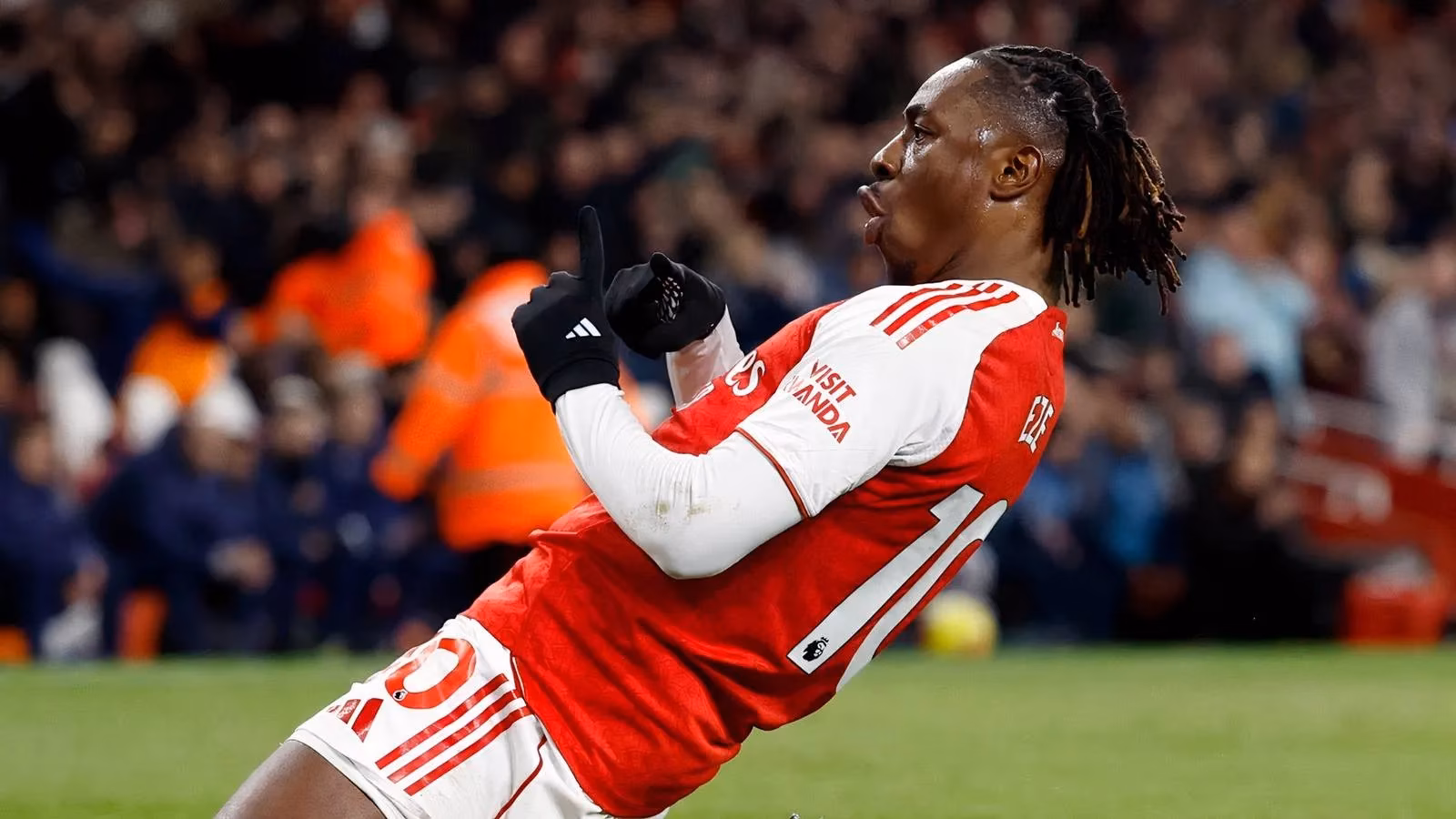 arsenal-thrash-spurs-4-1-as-eberechi-eze-hat-trick-decides-the-north-london-derby-image-0