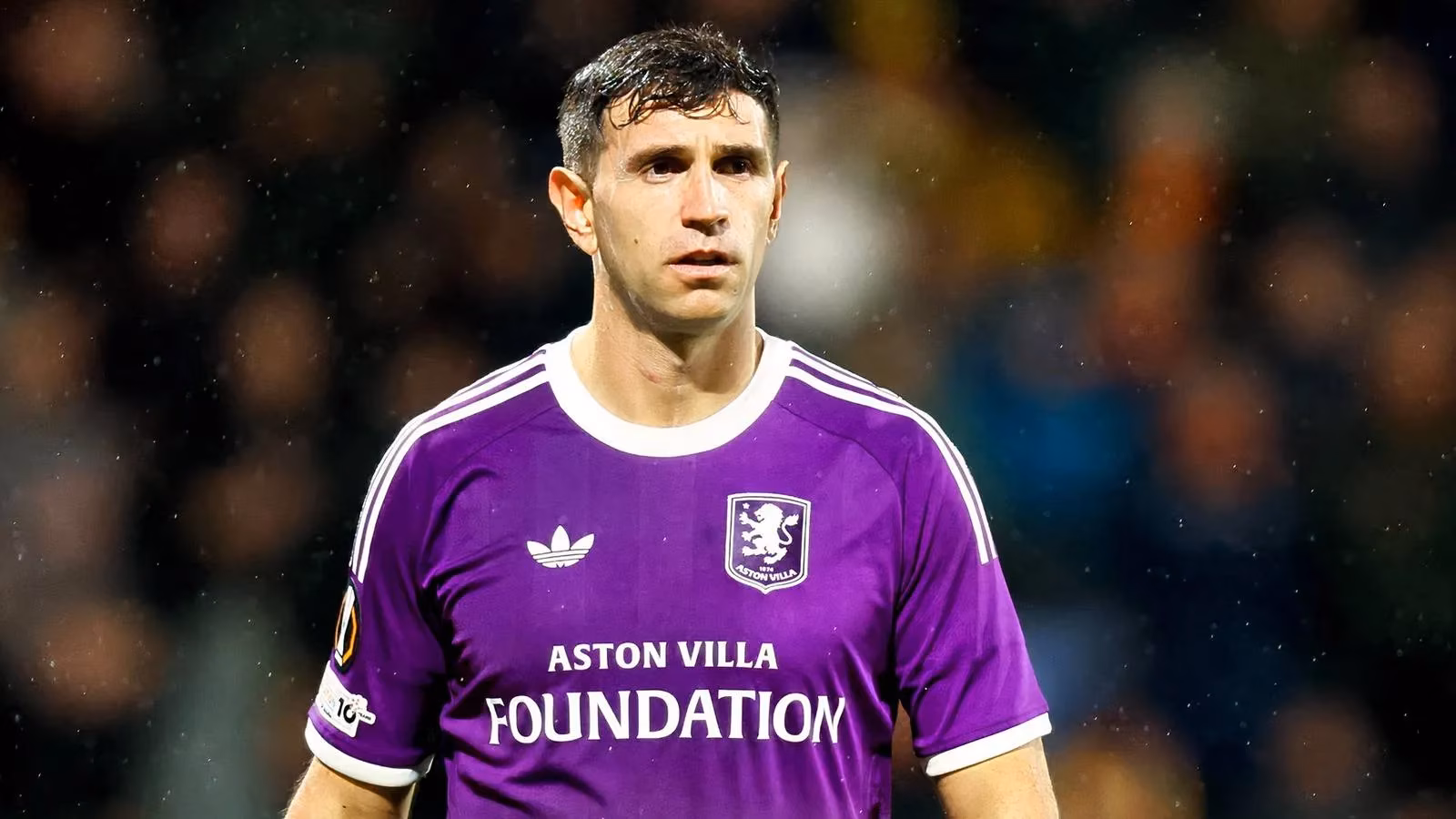 emiliano-martinez-a-frosted-pane-and-the-villa-park-farewell-i-never-wanted-to-watch-image-0